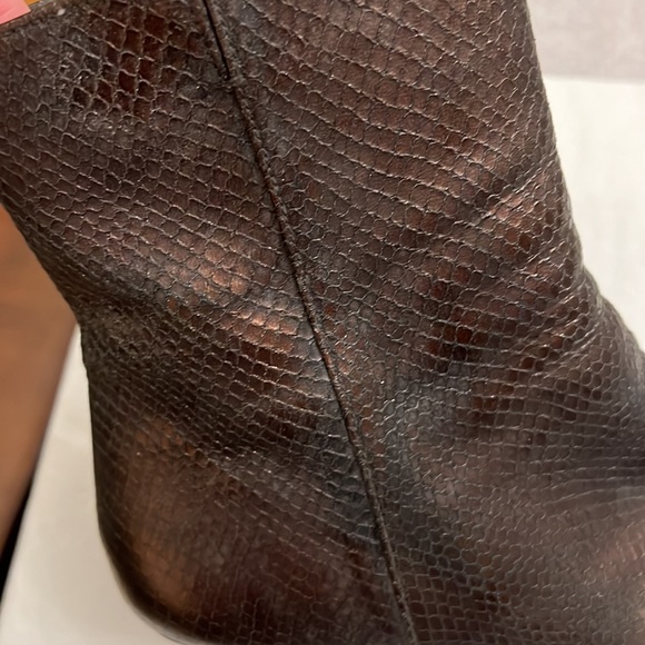 Women’s Stuart Weitzman boots. Python, or some kind of snake leather. - Picture 14 of 14